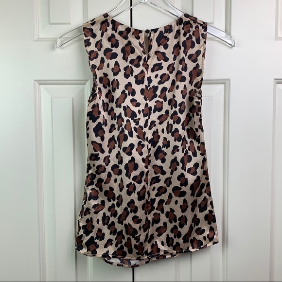 St. JOHN brown tan silk animal print sleeveless top XP - Picture 2 of 7